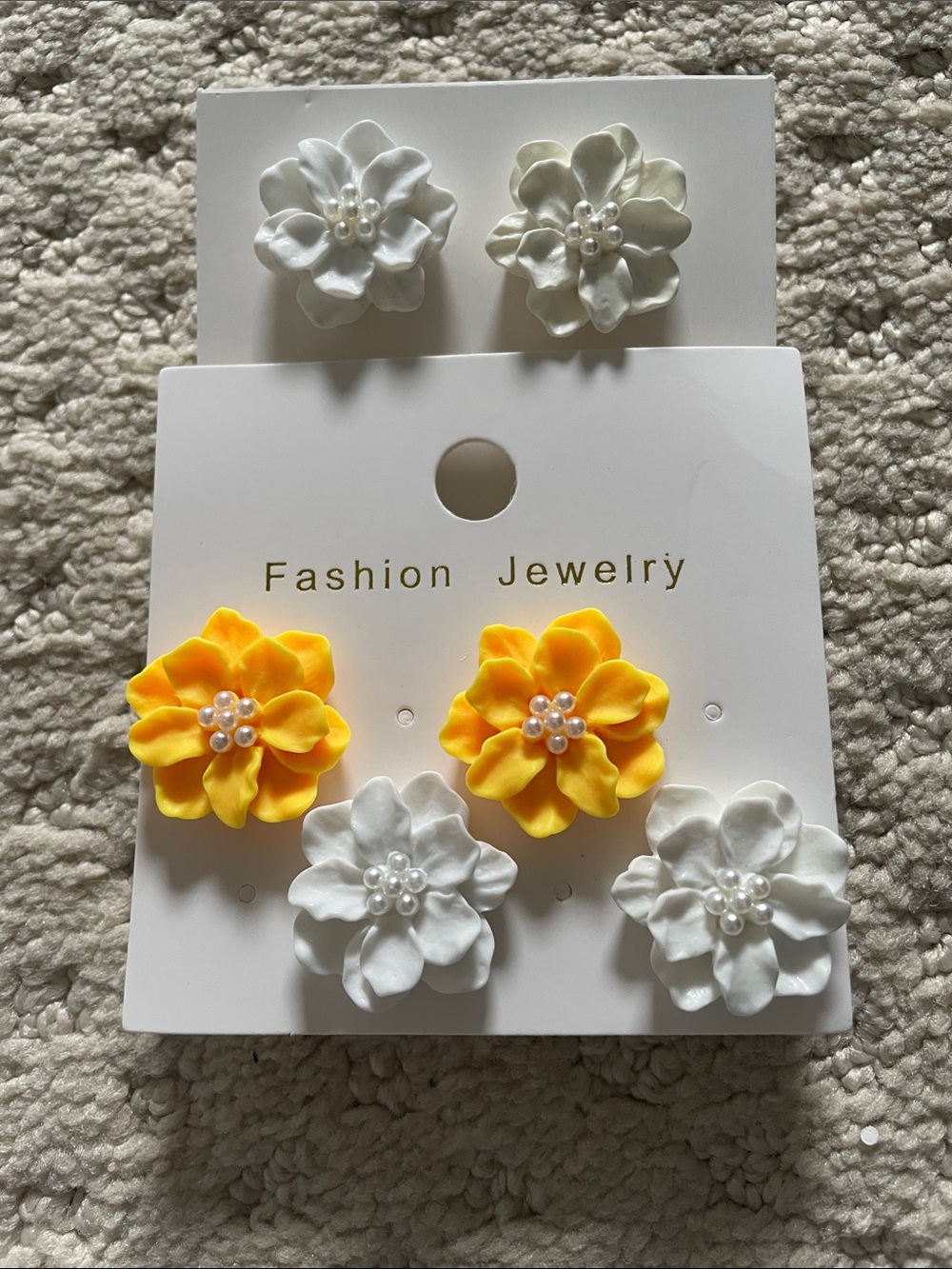 Fashion Jewelry Kids Flower Studs in White & Yellow